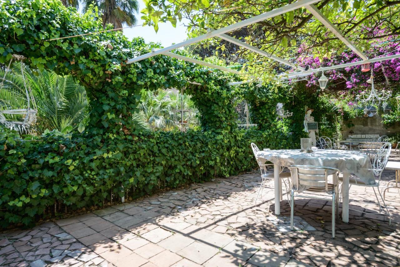 Giardino Segreto Panzió Nápoly Kültér fotó